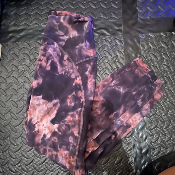 Lululemon Unlimit High-Rise Crop 23" *Keyhole
Diamond dye graphite grey pink - Picture 8 of 9